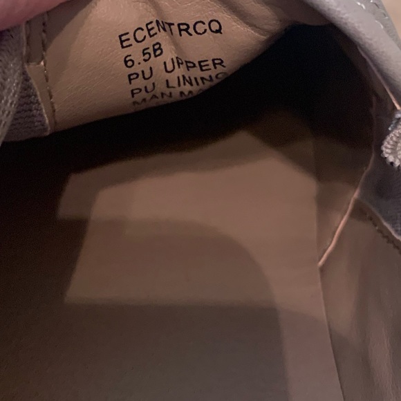 Steve Madden slip on sneaker - Picture 5 of 5